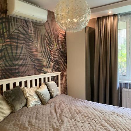 Corvin Luxury White Apartment Budapest Exterior photo